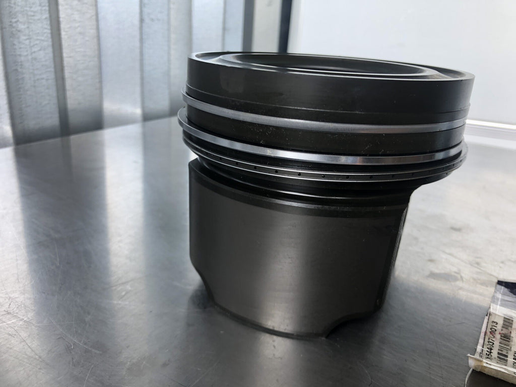 MTU X54403700013 Original Piston Assembly NEW!!! FREE SHIPPING!!!