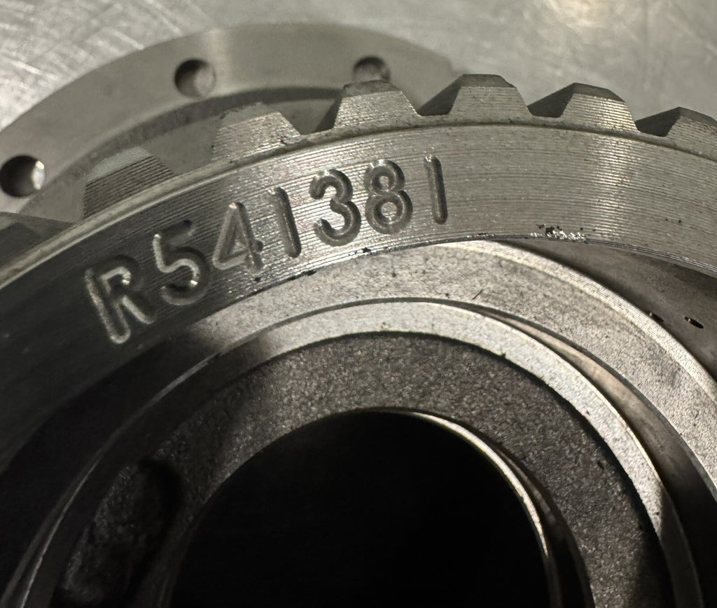 R541381 John Deere Differential Intermediate Housing NEW! FREE SHIPPING!