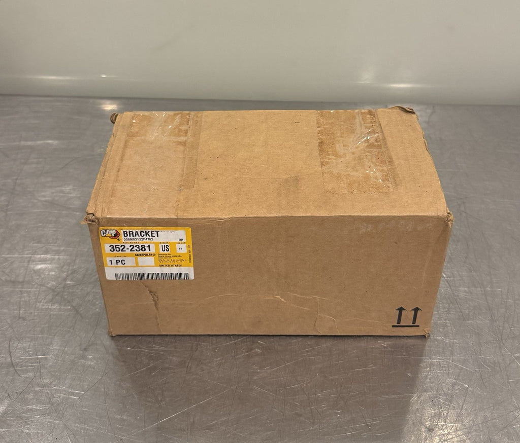 Caterpillar 352-2381 CAT Bracket Genuine NEW IN BOX! FREE SHIPPING!