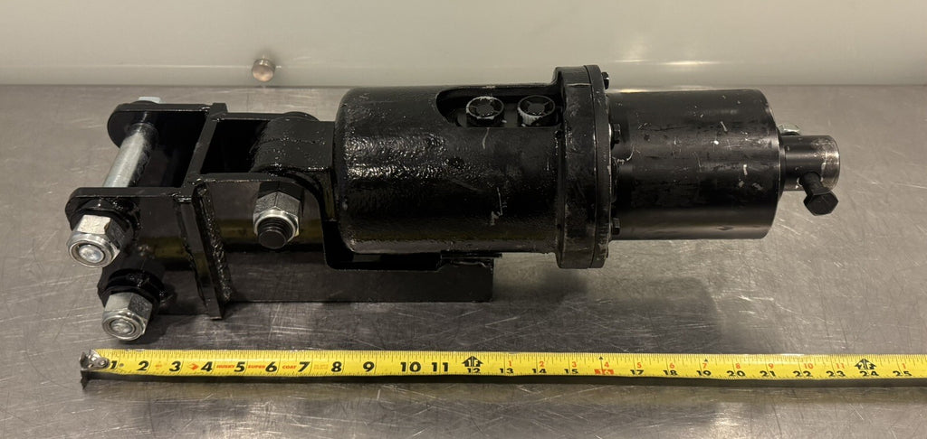 Mini Excavator Auger Assembly Hydraulic Motor NEW! FREE SHIPPING!