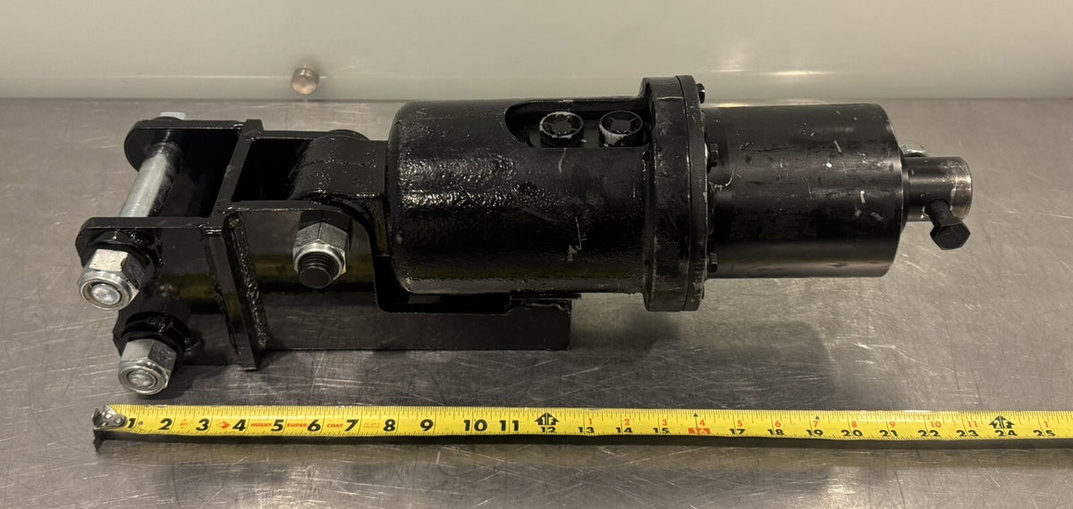 Mini Excavator Auger Assembly Hydraulic Motor NEW! FREE SHIPPING!
