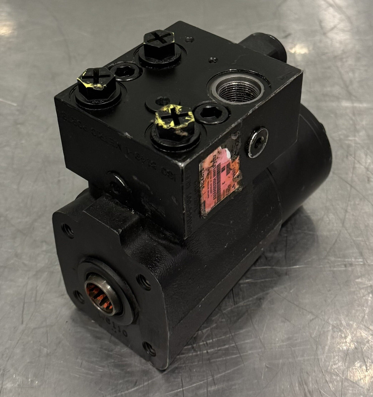 Eaton AT488782 John Deere Steering Control Hydraulic Pump Valve ASSY NEW!