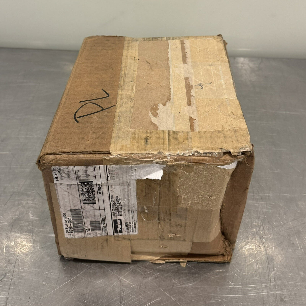 Parker 9250-334 John Deere AH128240 Hydraulic Quick Connect Coupler NEW!