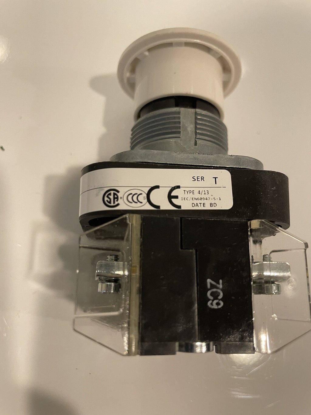 Allen Bradley 800T-FXM5A7 Push Pull Switch NEW! FREE SHIPPING!