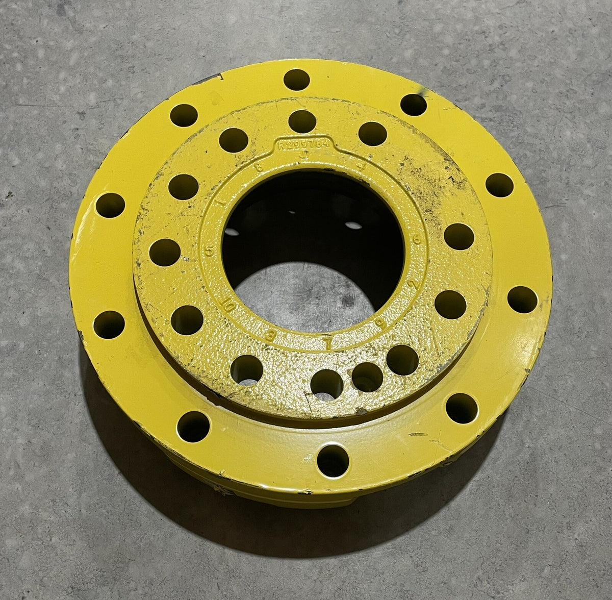 John Deere R299784 Hub ASSY Dual Hub Genuine Yellow NEW! FREE SHIPPING!