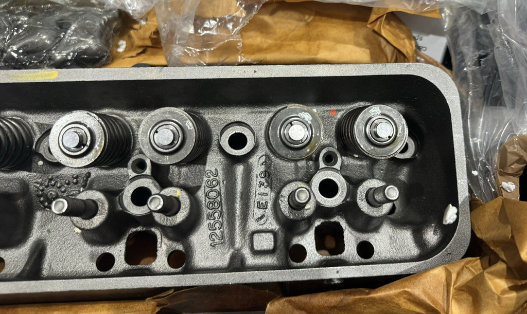 2CH4 Cylinder Head ASSY! NO CORE CHARGE! NEW IN CASE! FREE SHIPPING!