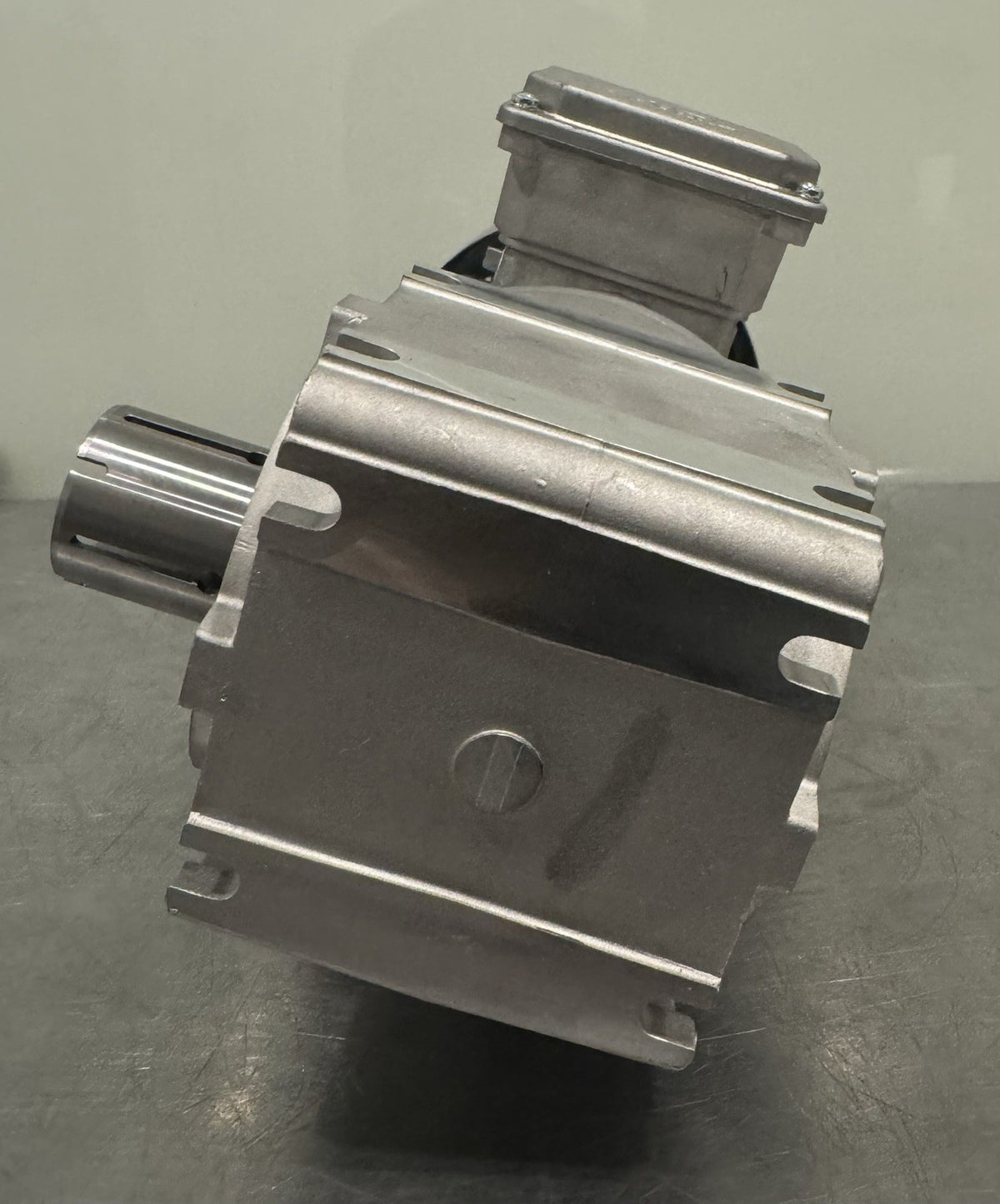 Nord 92172.1AMH-90LP/4 CUS Gearbox SK90LP/4 CUS TW Motor NEW! FREE SHIPPING!
