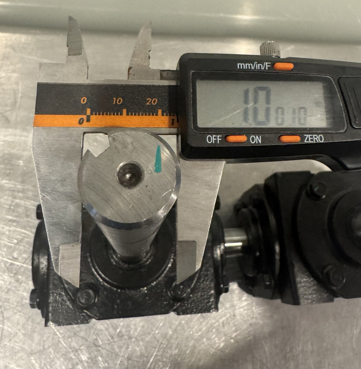 1015211-4S Gearbox Hutchinson Mayrath 1:1 Ratio NEW! FREE SHIPPING!