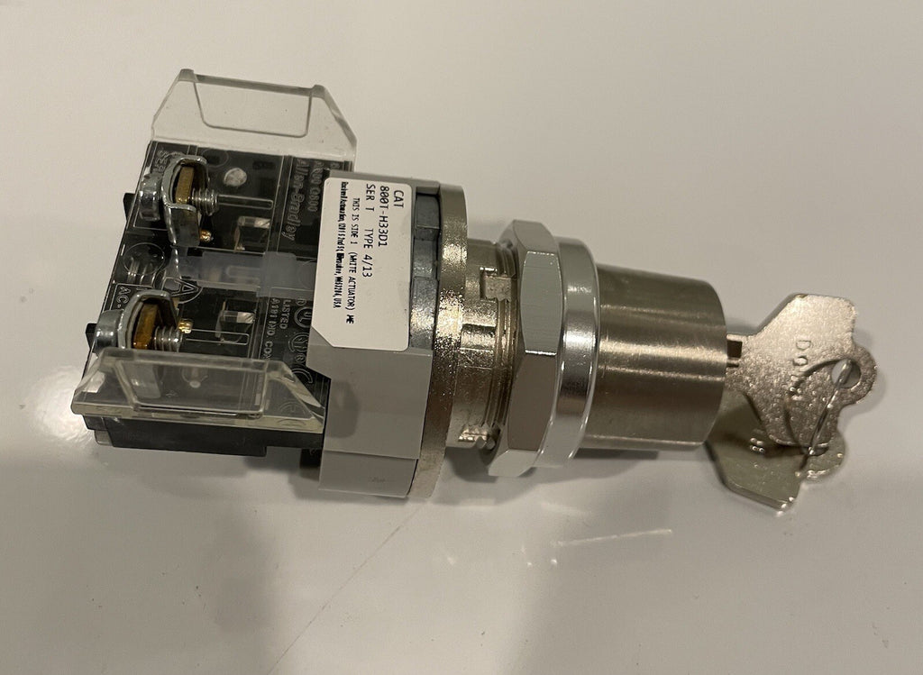 Allen Bradley 800T-833D1 Selector Switch NEW! FREE SHIPPING!