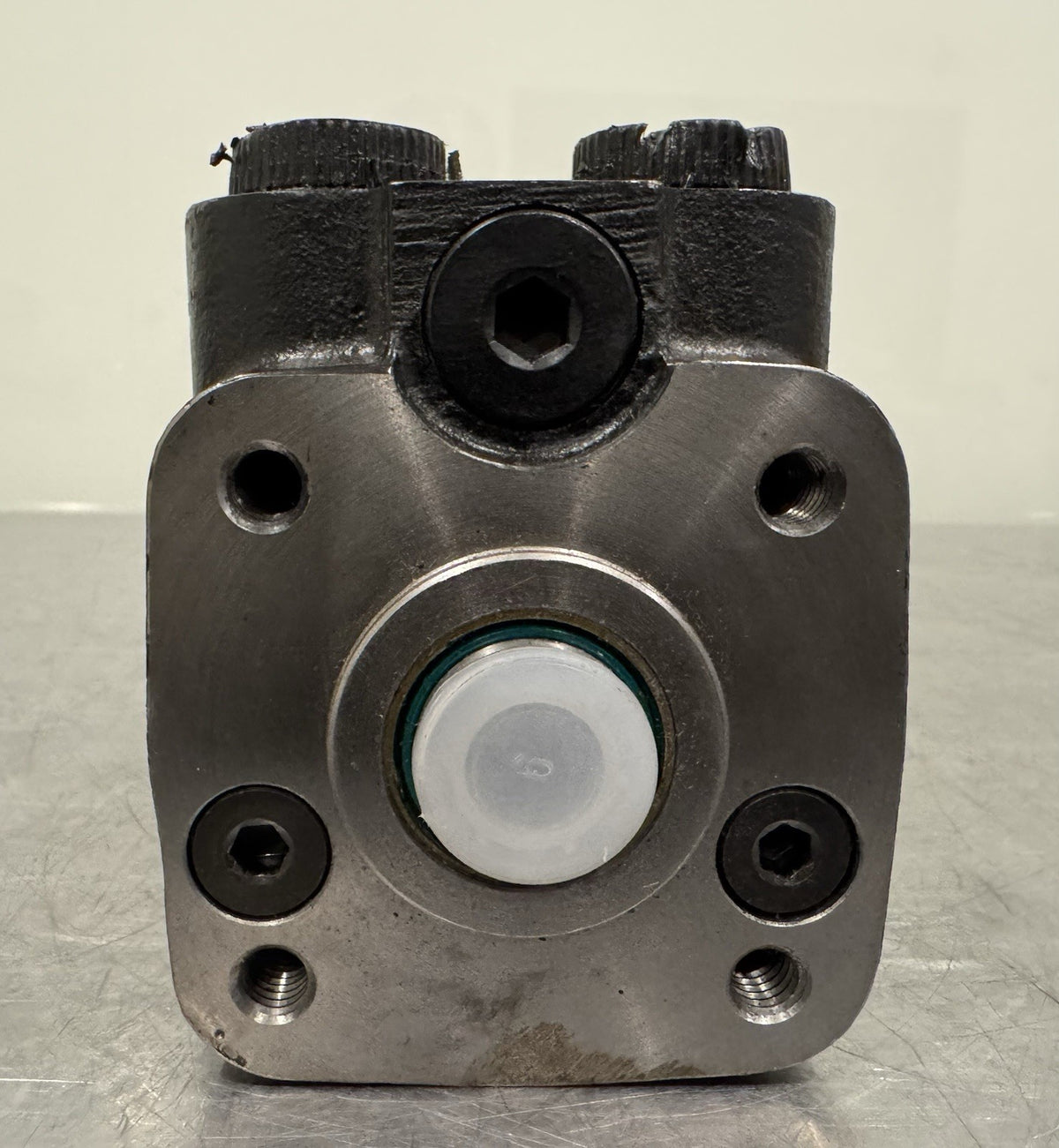 101S-1-100-15-F Hydraulic Steering Control Pump 12 Spline W/ Relief Port NEW!