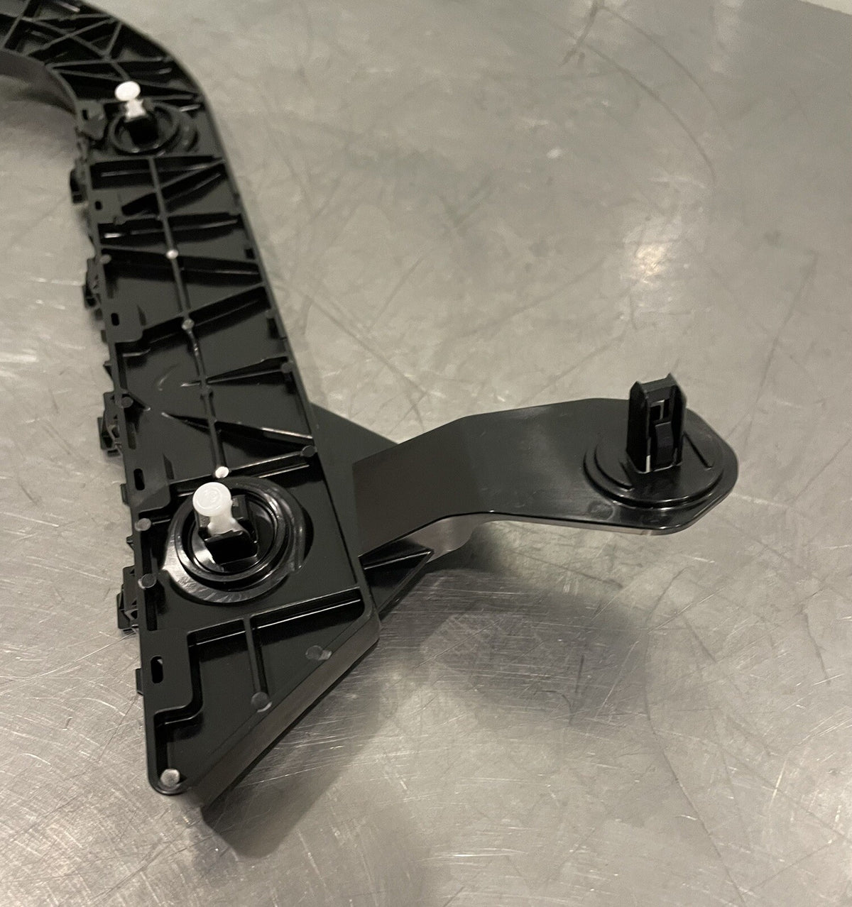 Tesla 1494037-00-A Bumper Retainer Bracket Model Y NEW! FREE SHIPPING!