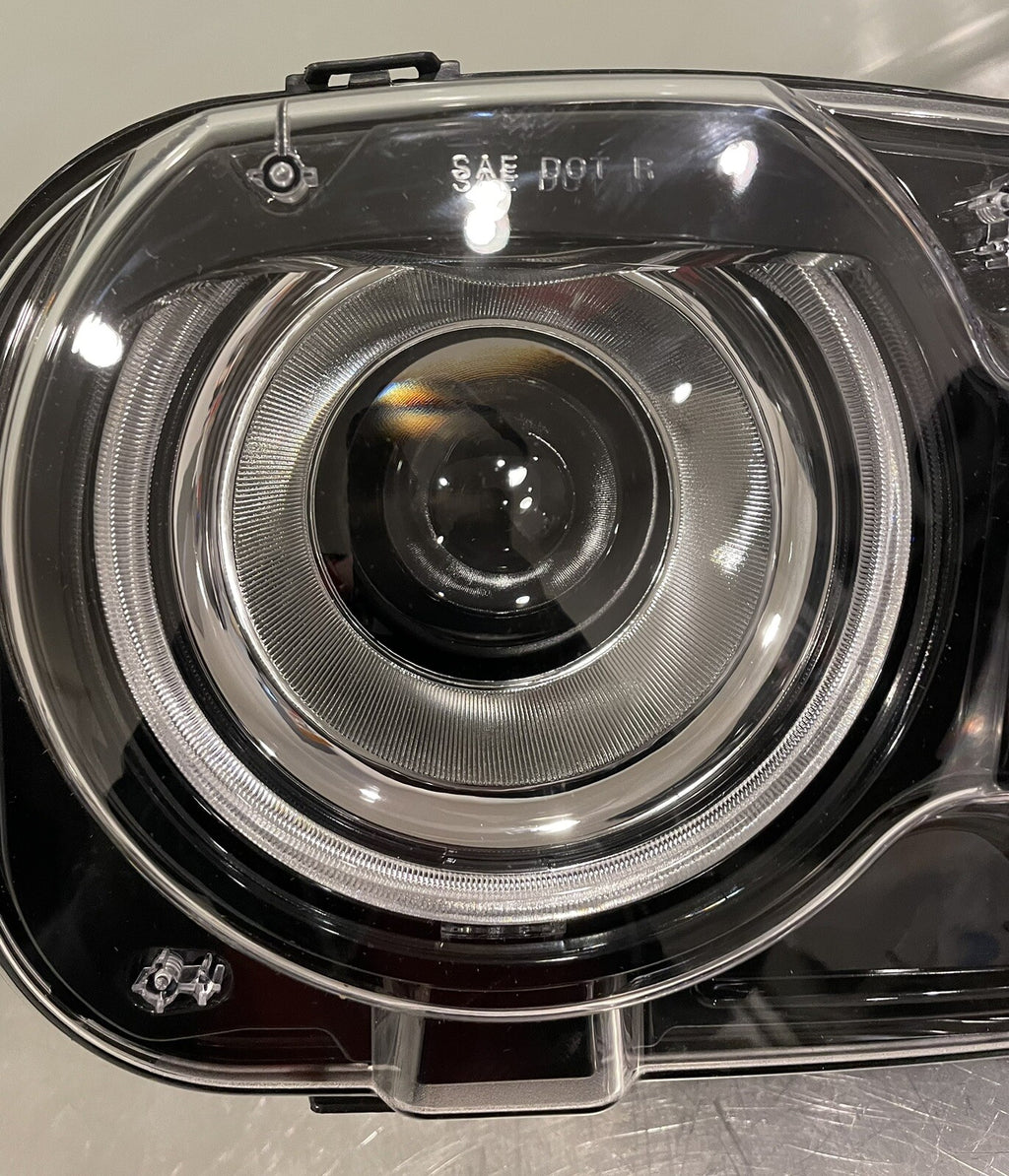 VLand YAA-DG-2041 Headlight Replacement For Dodge Challenger NEW! FREE SHIPPING!