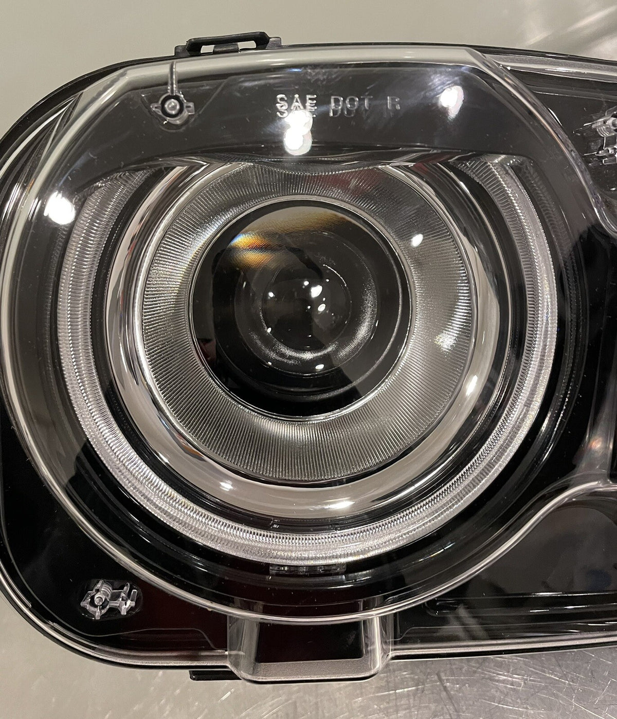 VLand YAA-DG-2041 Headlight Replacement For Dodge Challenger NEW! FREE SHIPPING!