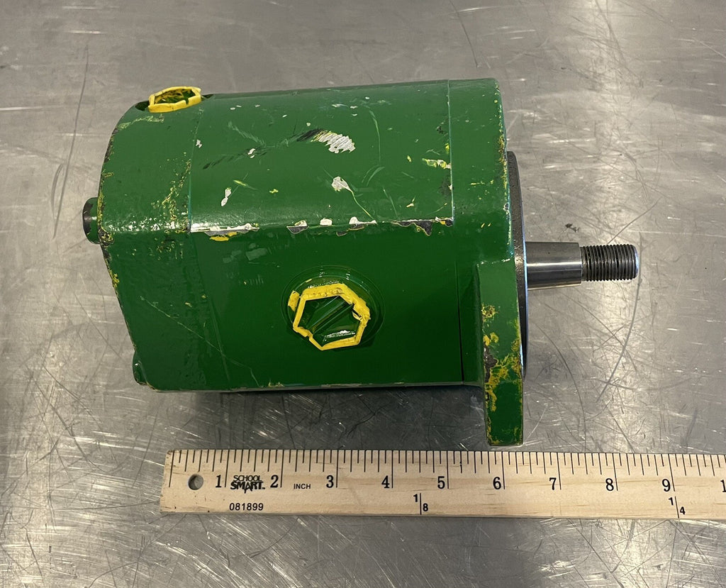 NEMA John Deere Hydraulic Motor Keyed Threaded Shaft 2 Bolt NEW! FREE SHIPPING!