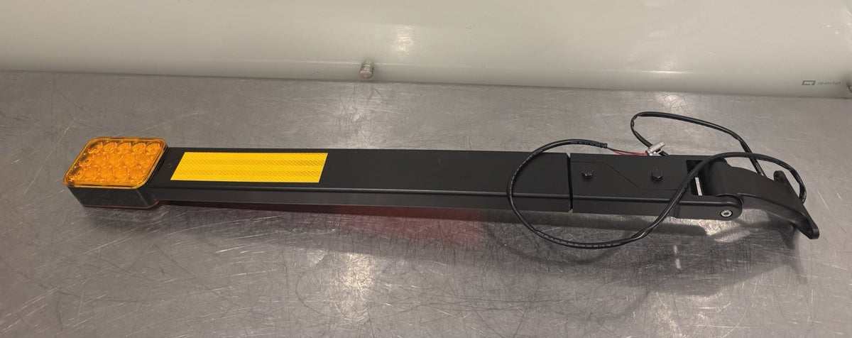 CNH 51661409 Breakaway Wide Marker Light Weldex WDWT-409FX-LT NEW! FREE SHIPPING