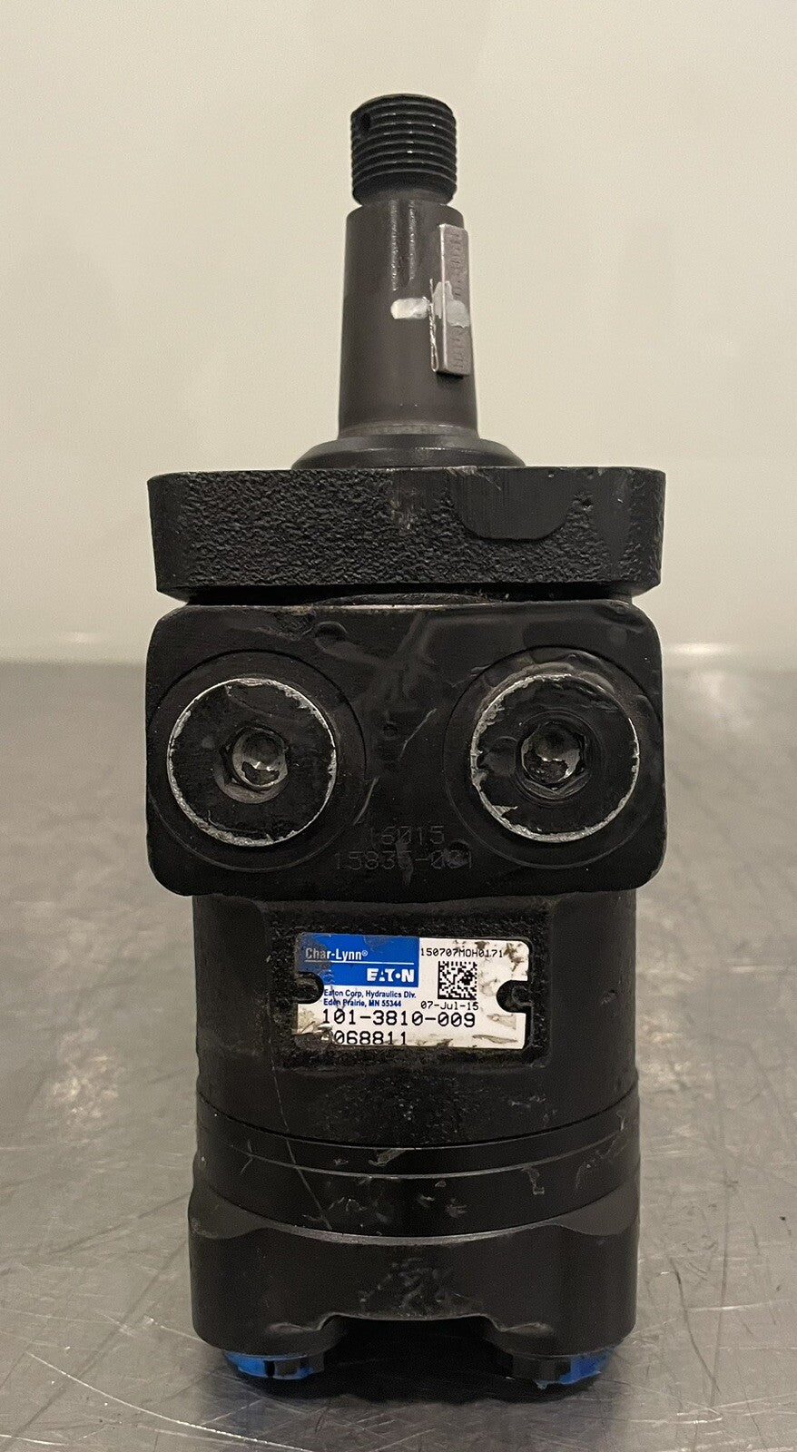 Eaton 101-3810-009 Char-Lynn Hydraulic Motor Low Speed High Torque NEW!!