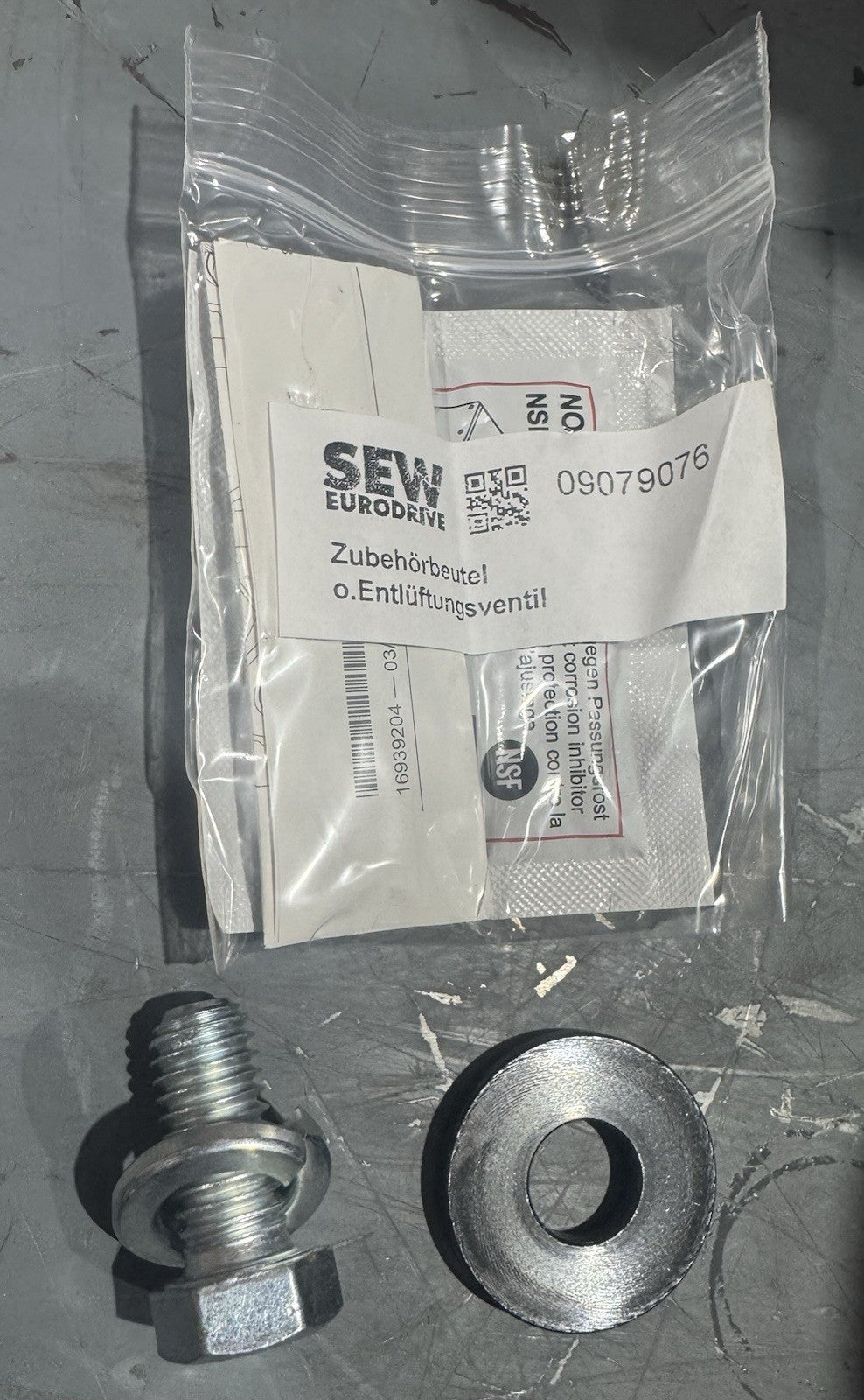 Sew-Eurodrive FA47/G DRN80M4 Gear Motor Gearbox NEW! FREE SHIPPING!