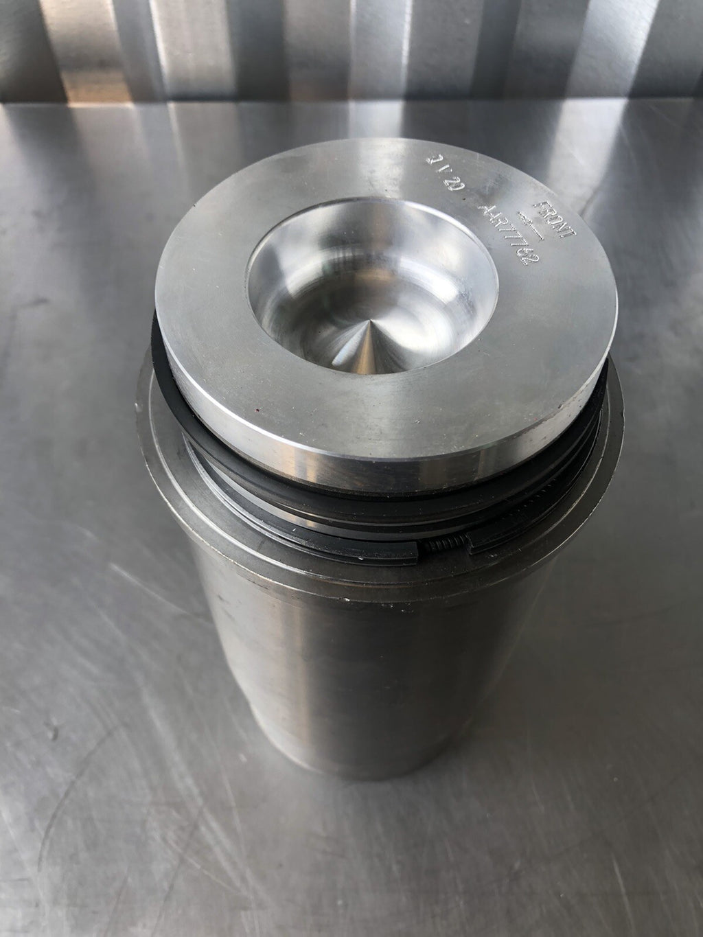 John Deere Piston & Sleeve Kit Reliance Sleeve NR116463 Piston AAR77762 100mm