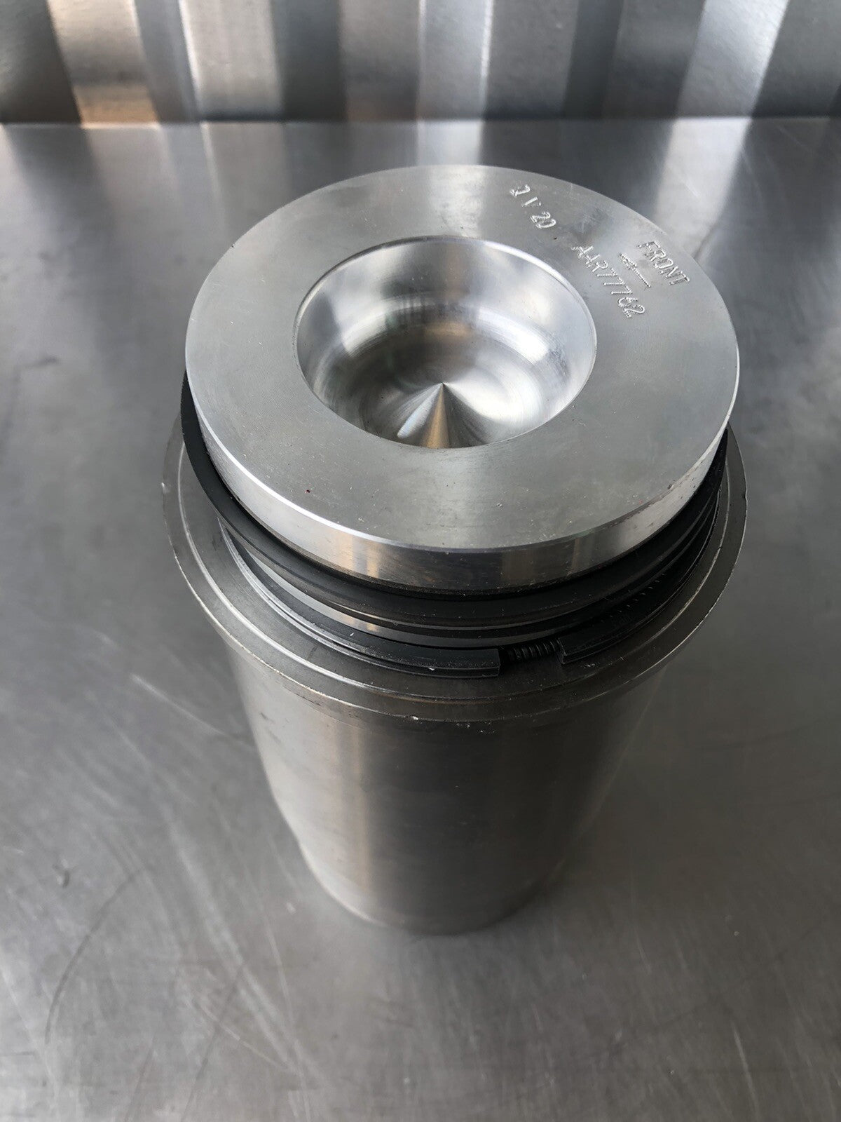John Deere Piston & Sleeve Kit Reliance Sleeve NR116463 Piston AAR77762 100mm