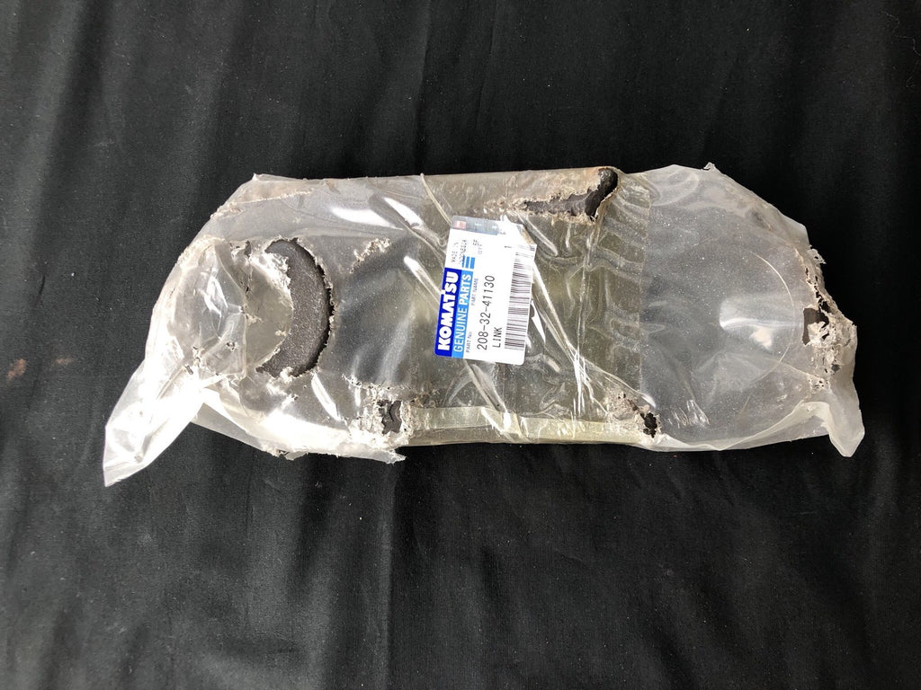 Komatsu 208-32-41130 Genuine Link Replacement BRAND NEW