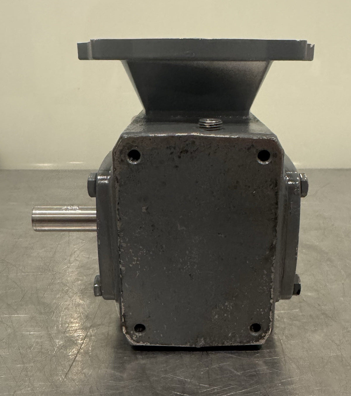 Boston Gear F715-20KT-B5-G2-T1 Gearbox 20:1 Ratio NEW! FREE SHIPPING!