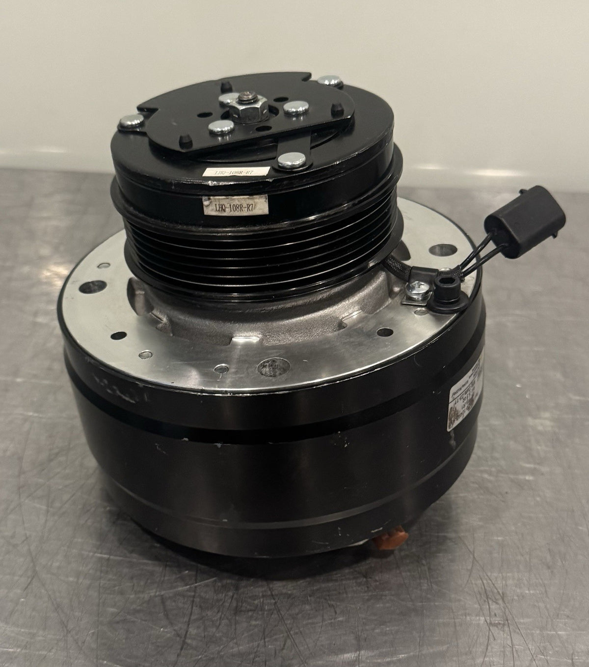 Omega 20-10492-AM AC Compressor W/ Clutch NEW! FREE SHIPPING!