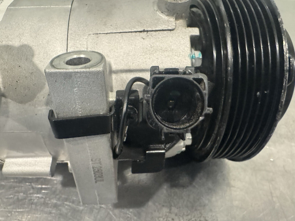 UAC CO 29274C AC Compressor VS16 Genuine NEW! FREE SHIPPING!