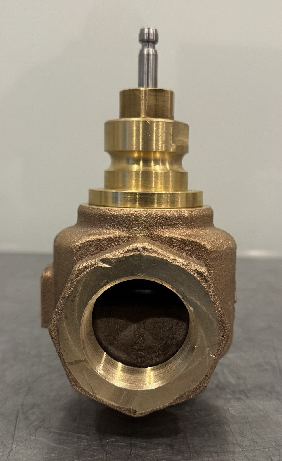 Siemens 599-03061 Globe Valve 1-1/2” Female Threaded 022506 NEW! SHIPS FREE!