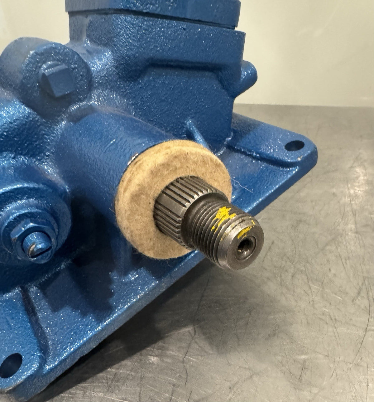 Caltric SS303 Steering Gear Box For Ford NO ARMS NEW! FREE SHIPPING!