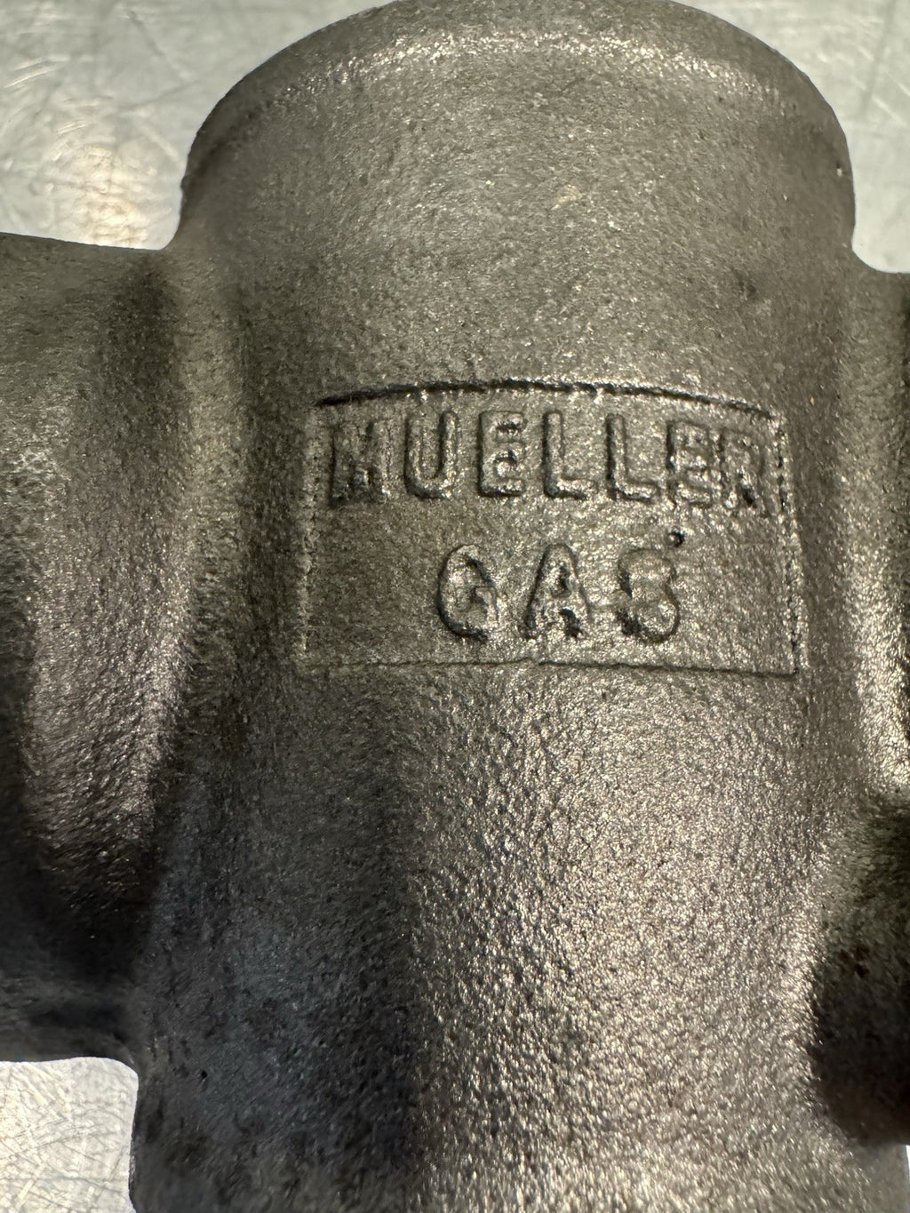 Mueller Gas Valve 1-1/2” Flat Head Iron Body NEW! FREE SHIPPING!