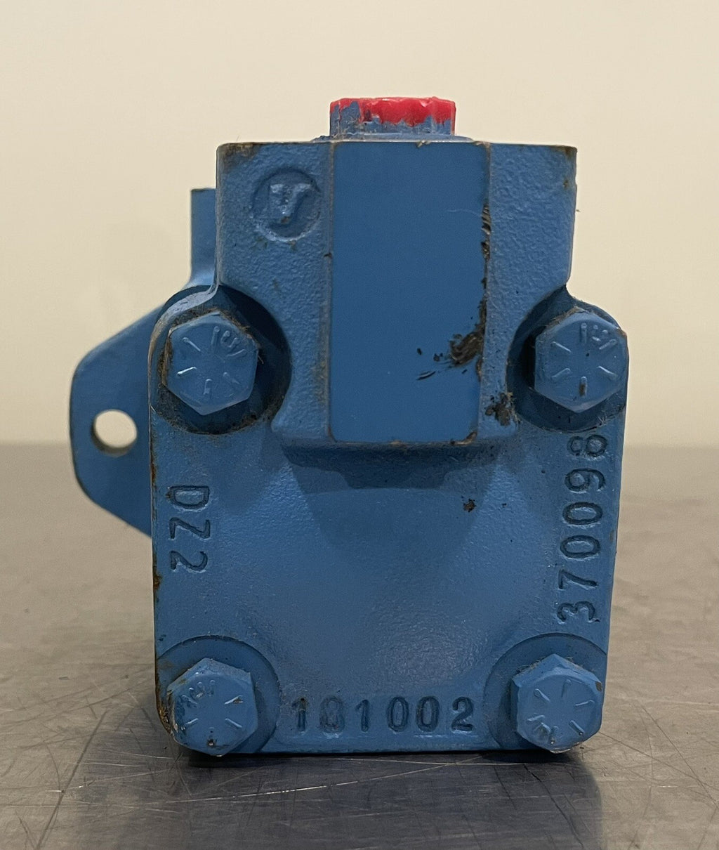 Eaton Vickers TSV10 06C20LH Hydraulic Pump NEW! FREE SHIPPING!