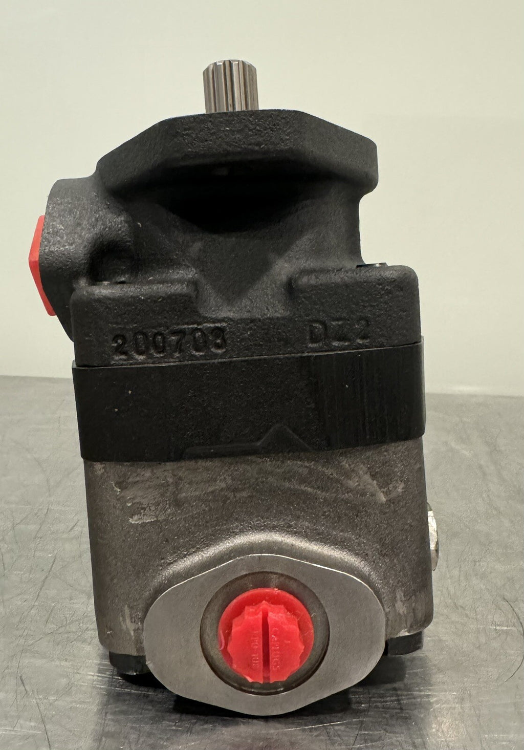 Eaton V20F 1P11P 38D8H 22L Hydraulic Vane Pump 25157488 Vickers NEW! SHIPS FREE!