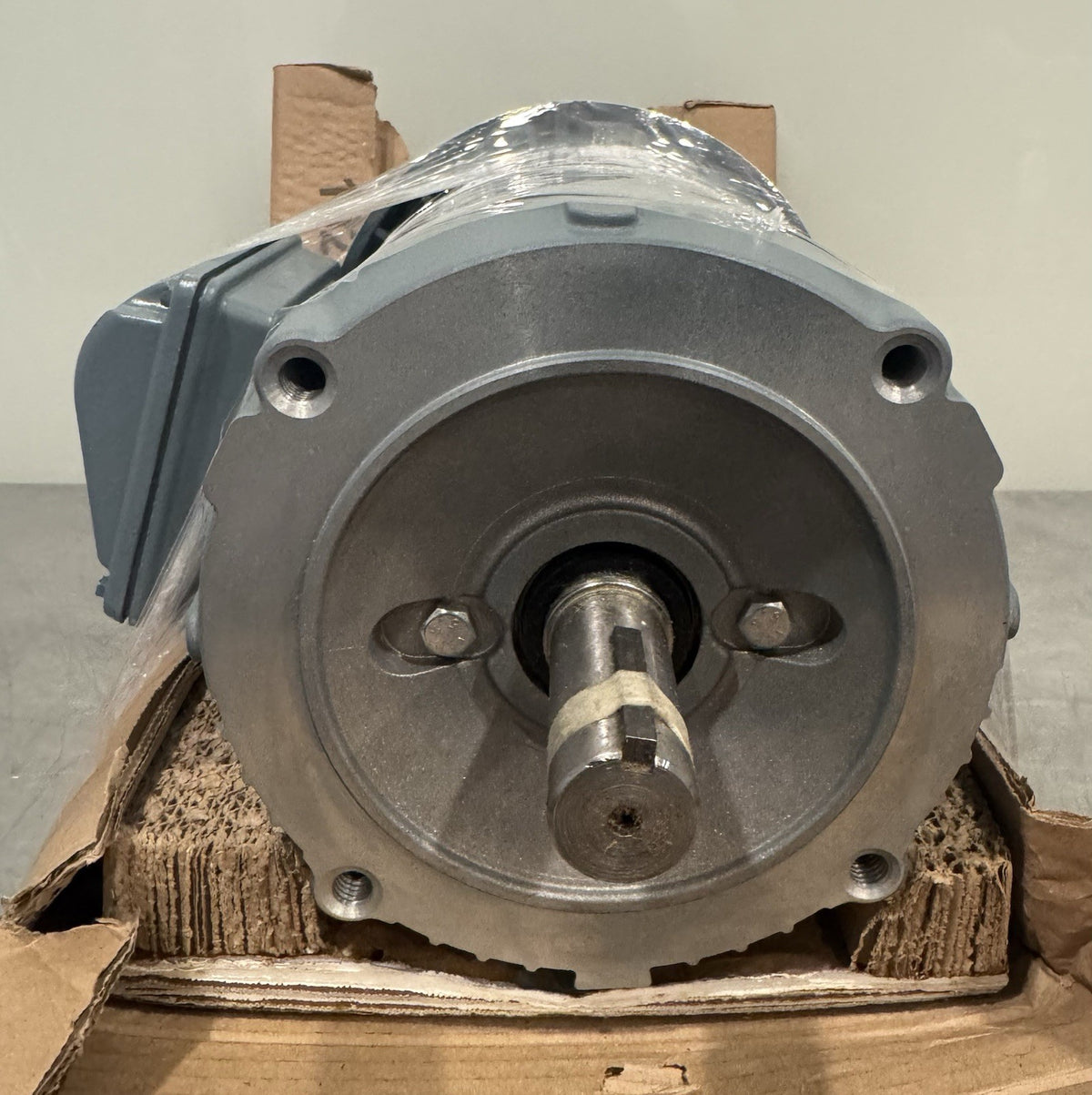 Boston Gear HUTF-W Motor 1HP 208-230/400V 1765 RPM 3PH NEW! FREE SHIPPING!