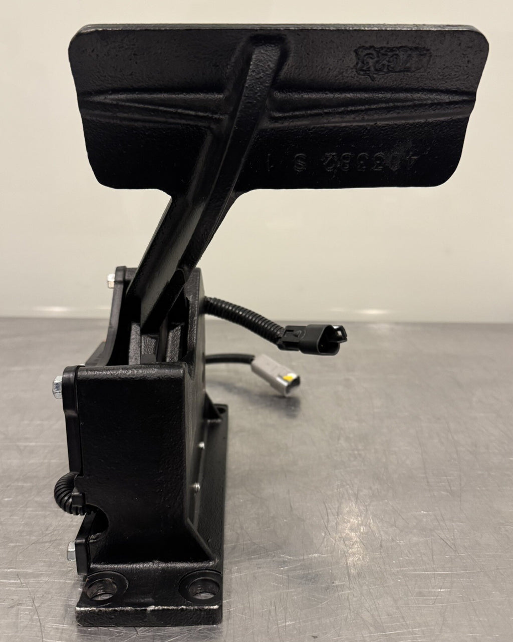 Caterpillar 486-3160 CAT Service Brake Pedal Genuine NEW! FREE SHIPPING!