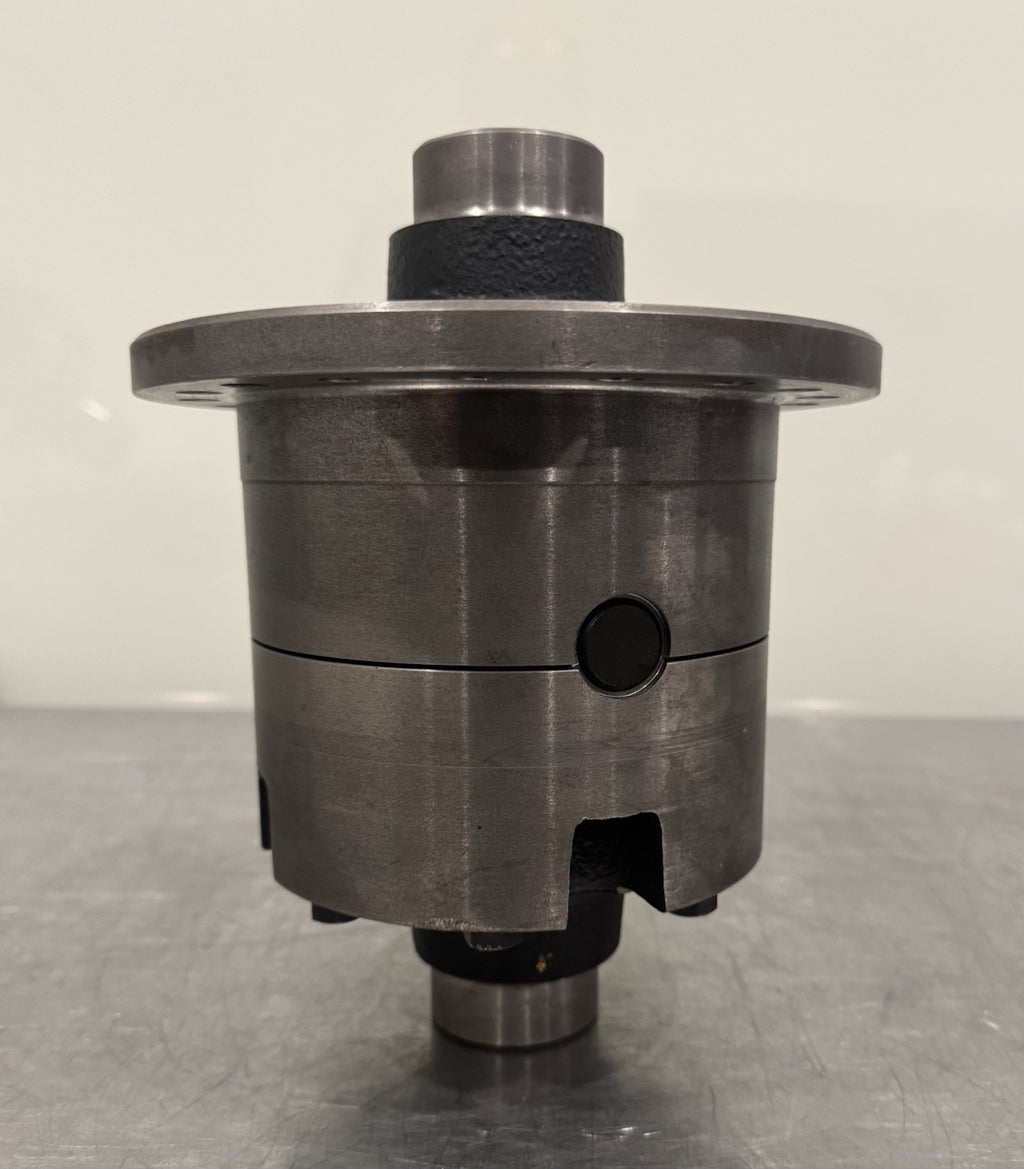 Differential 18 Bolt 33 Spline 448/42301 D-126 NEW! FREE SHIPPING!