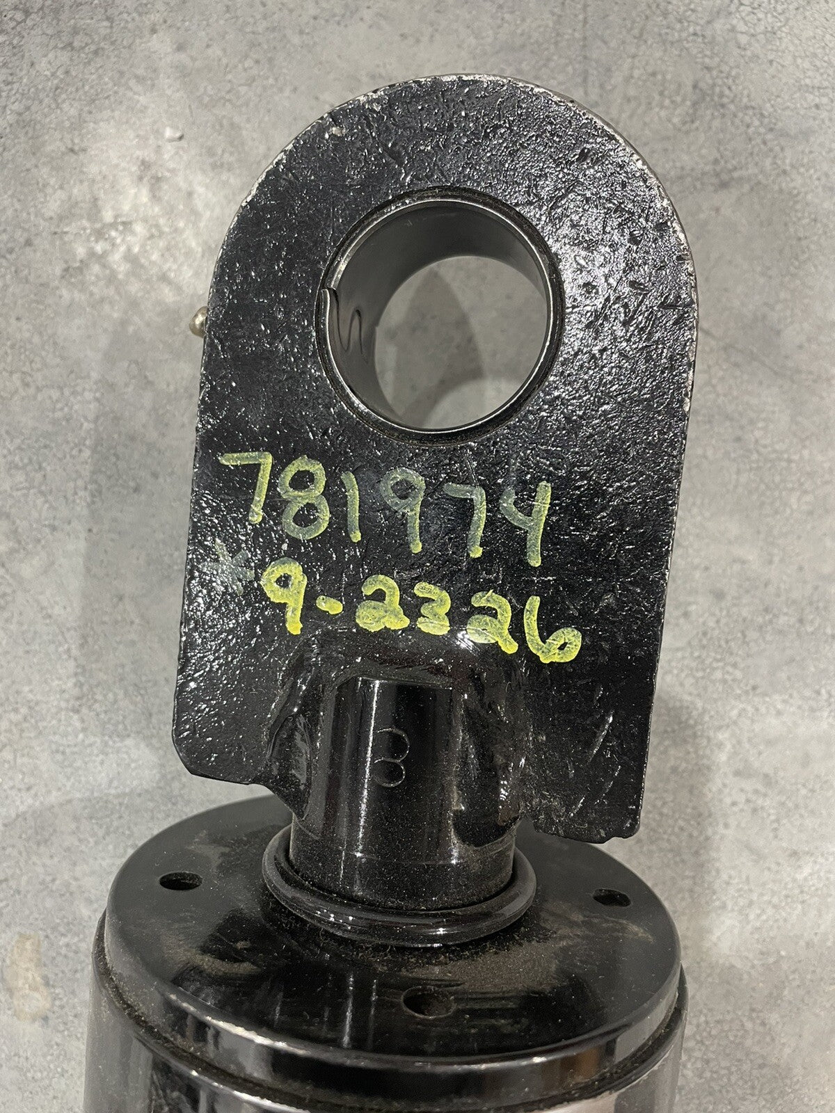 781974 Hydraulic Cylinder 4.00" x 37.00" 90002326 NEW! FREE SHIPPING!