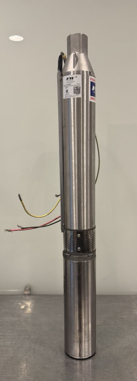 F&W 4F10S10301 Submersible Well Pump 1HP 10 GPM 220V 3 Wire NEW! FREE SHIPPING!