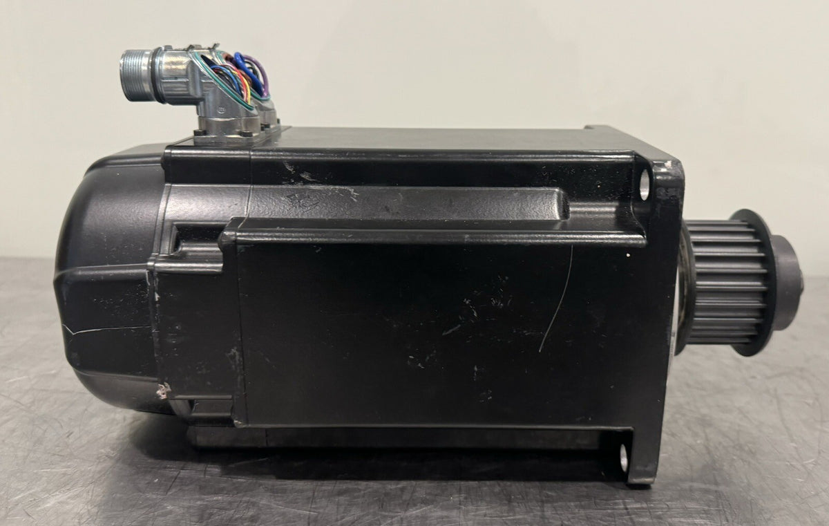 Danaher AKM64P-ANC2R-00 Servo Motor 640 VDC 5500 RPM NEW! FREE SHIPPING!