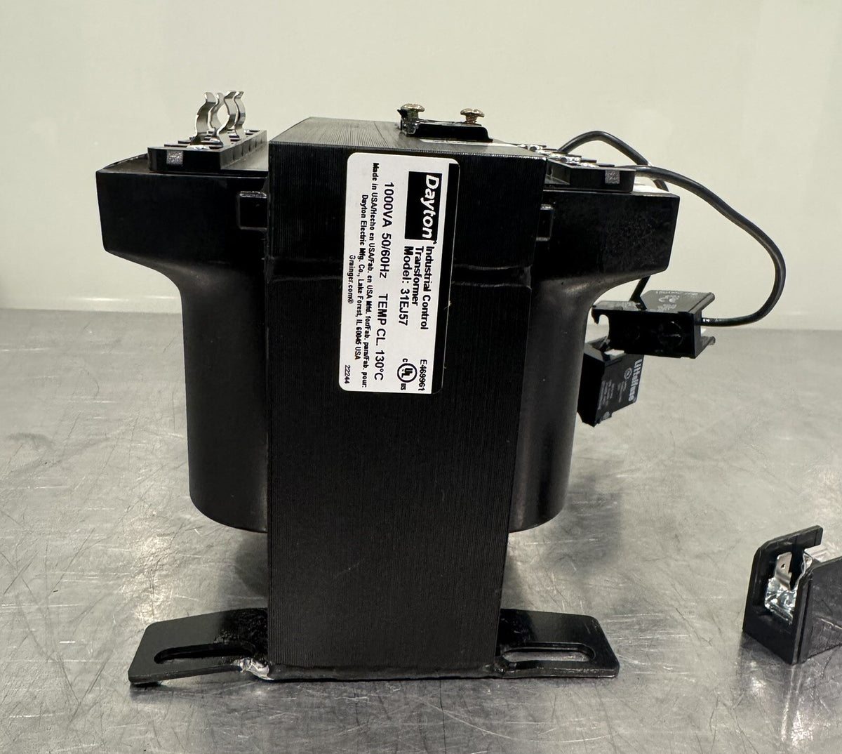 Dayton 31EJ57 Control Transformer 1000VA 50/60Hz NEW IN BOX! DAMAGED CONNECTIONS