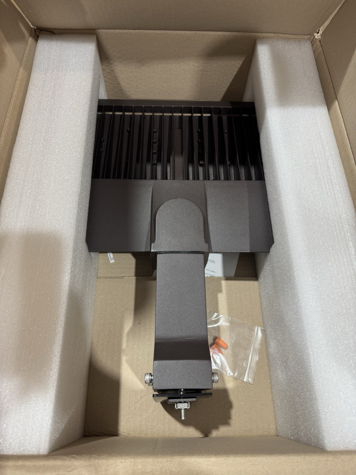 Maxlite M150U3M-CSBACR LED Flood Light 150W 120-277V Bronze NEW! FREE SHIPPING!