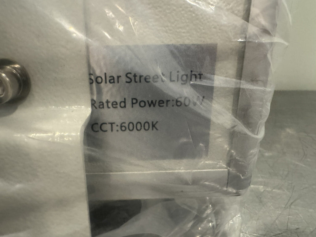 Solar Street Light 60W LED 6000K Heavy Duty NEW IN BOX! FREE SHIPPING!