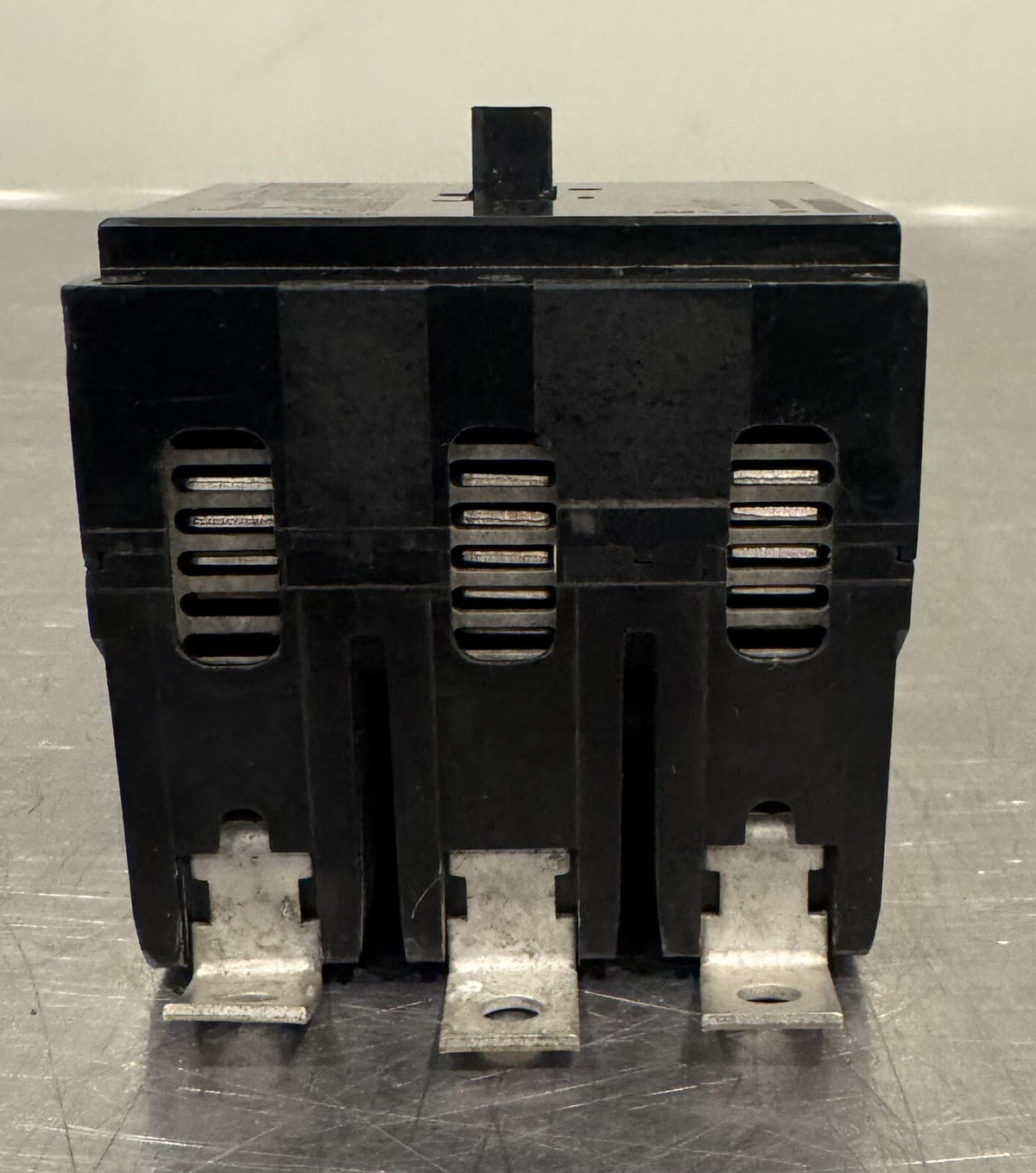 Eaton GHB3100 Circuit Breaker 100A 3 Pole NEW! FREE SHIPPING!