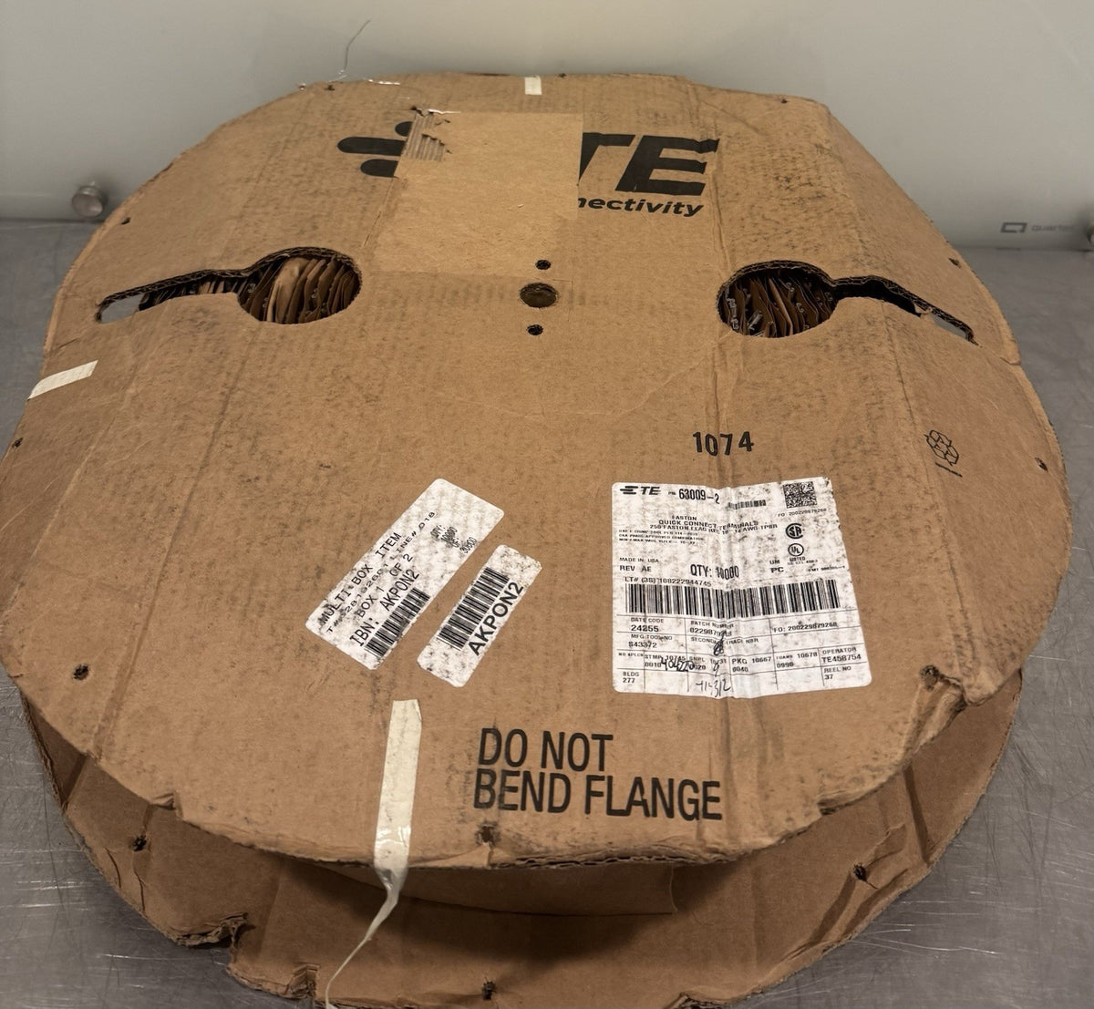 TE 63009-2 FASTON Quick Connect Terminals PACK OF 10000 NEW! FREE SHIPPING!