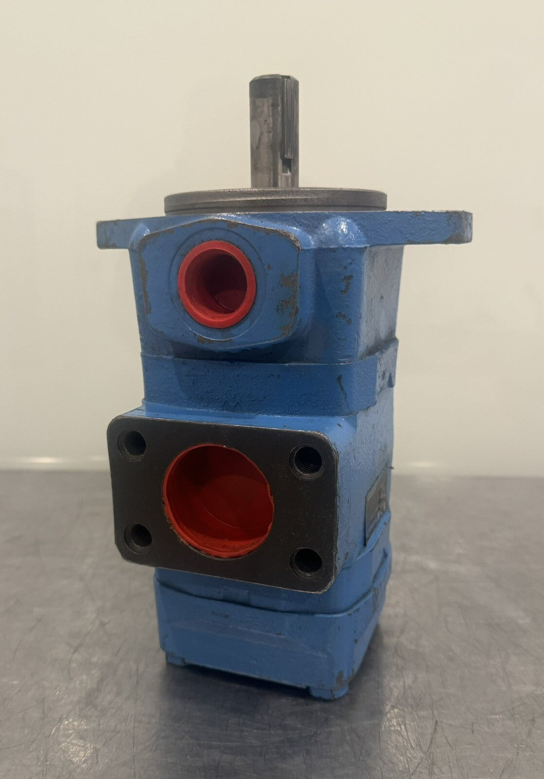 Eaton V-372782 Hydraulic Pump V2020-1F9S8S-1CA20-LH NEW! FREE SHIPPING!