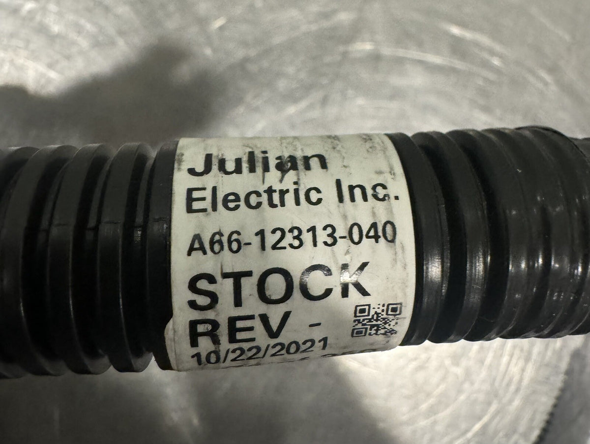 A66-12313-040 Freightliner Negative Battery Cable 4/0 NEW! FREE SHIPPING!