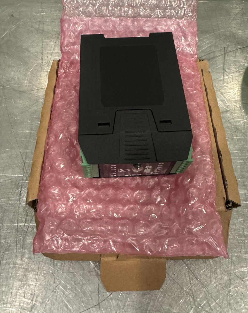 Hitrol HTM-930N Vibration Level Sensor Switch NEW! DAMAGED CONNECTION!