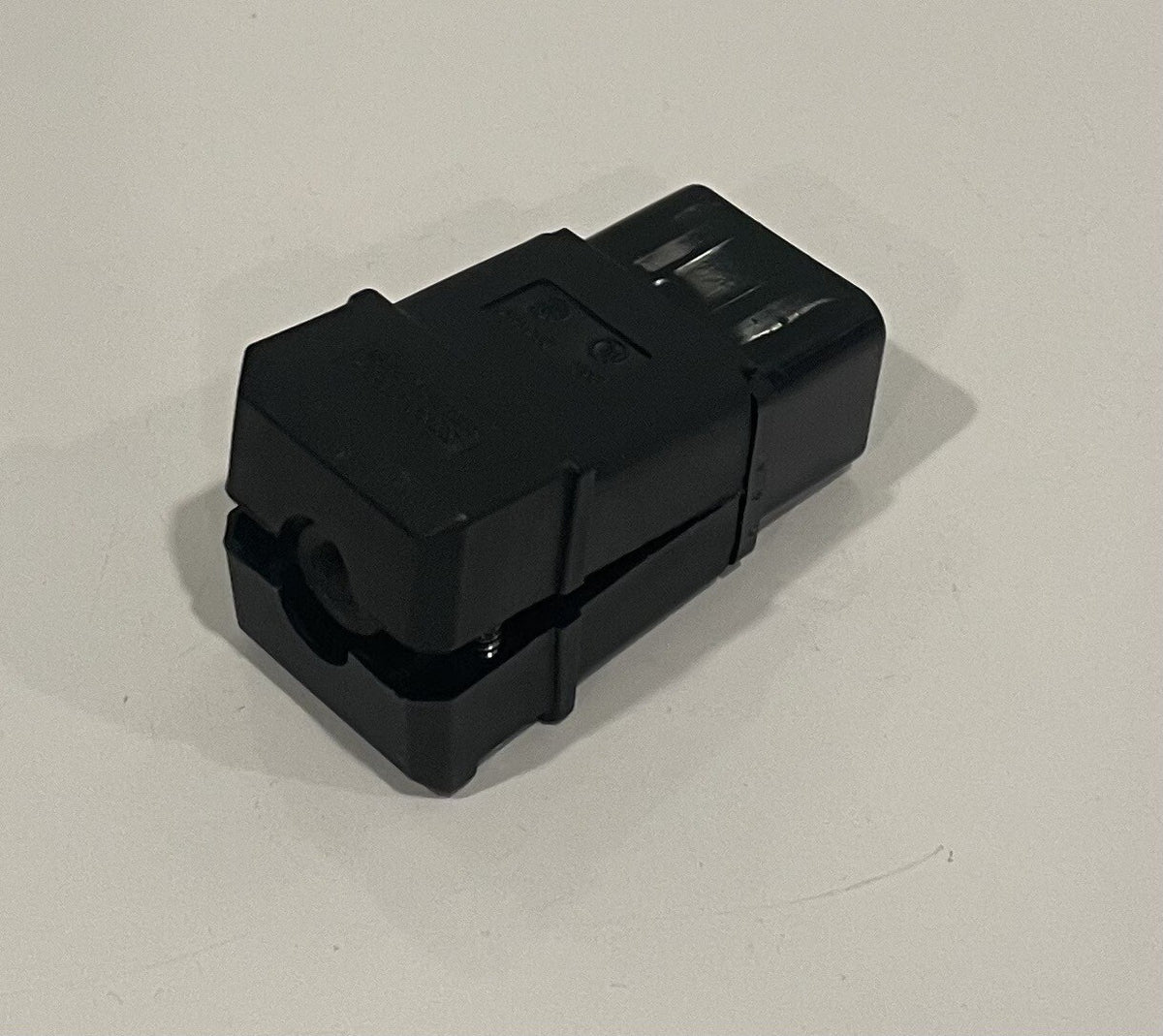 Hubbell H320PBM2 IEC 320 Straight Blade Plug 20A 250VAC NEW! FREE SHIPPING!