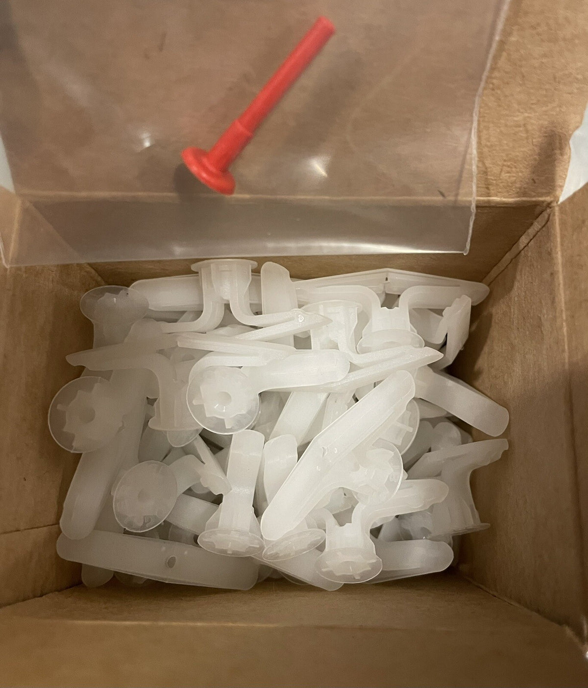 3/8”-1/2” Toggle Anchors Plastic White 100 PACK NEW! FREE SHIPPING!