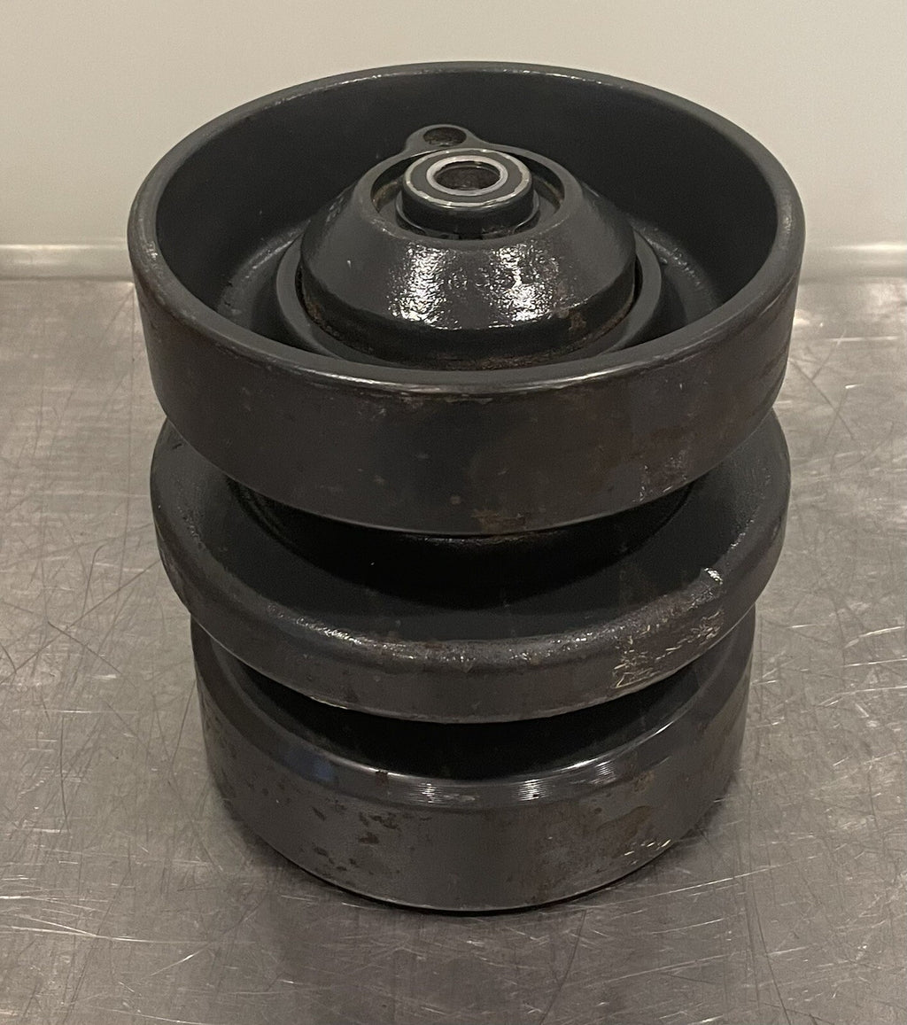 John Deere FF531112 Lower Roller AT444699 NEW! FREE SHIPPING!
