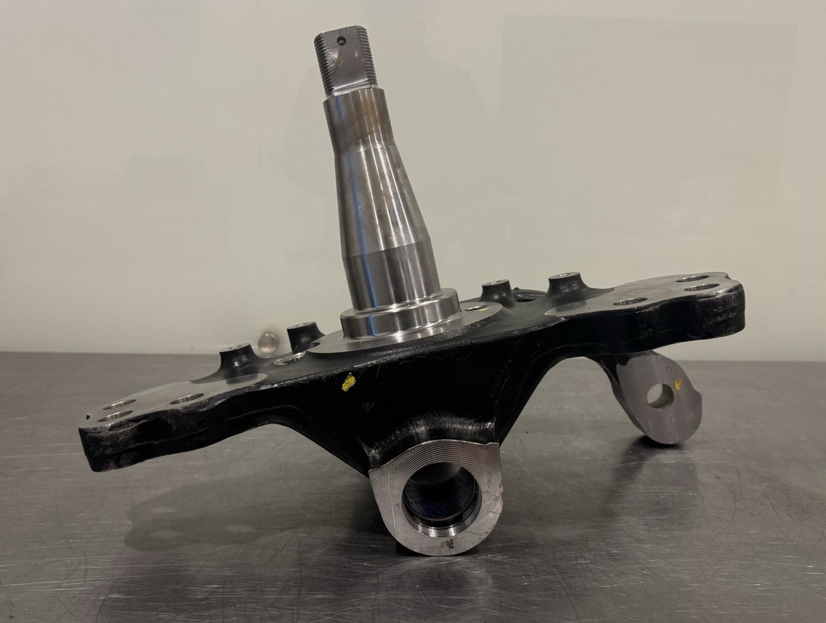 3111K4743 Meritor Steering Knuckle RH NEW! FREE SHIPPING!